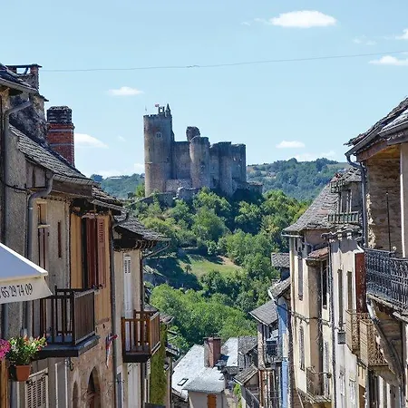 Two-bedroom Holiday In Nyaraló Najac