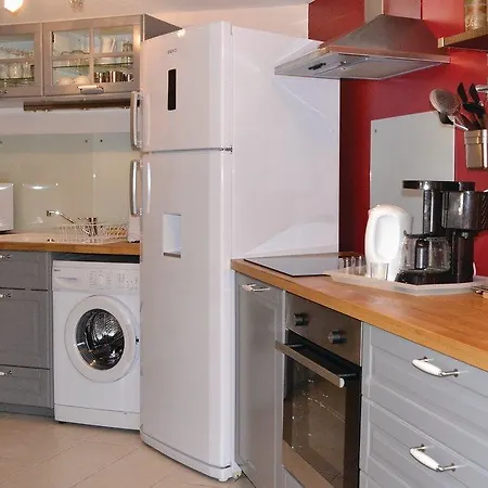 Two-bedroom Holiday In Nyaraló Najac