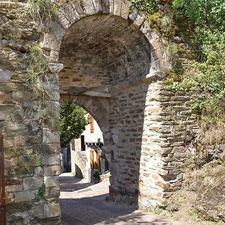 Two-bedroom Holiday In * Najac